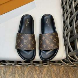 Picture of Louis Vuitton Slippers _SKULVsz38-45mnf03131419